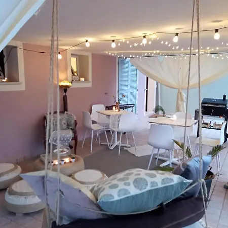 Tra Colline Marchigiane - Sauna E Piscina