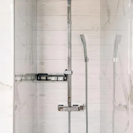 Tra Colline Marchigiane - Sauna E Piscina * San Giorgio di Pesaro